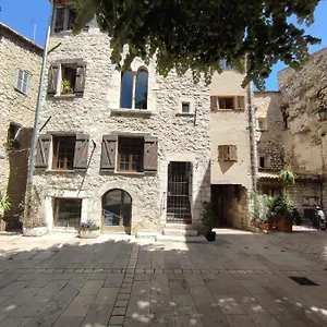 D'hotes Les Tomettes Bed and breakfast