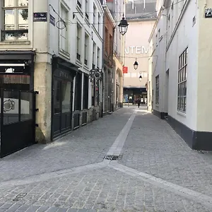 https://chambre-de-standing-grand-place-nouveau-siecle.lillehotels.org